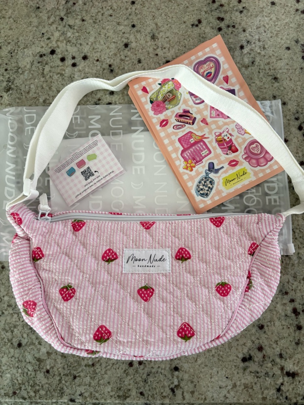 Moon Nude Pink Strawberry Quilted Kids Shoulder Bag